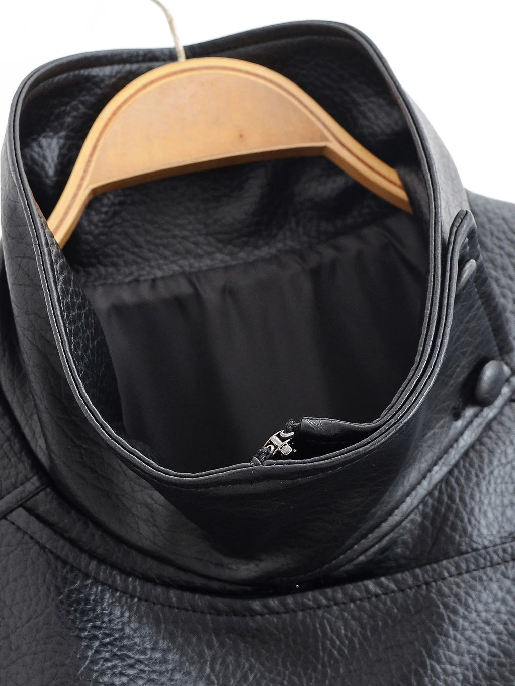 Chaqueta de polipiel con cremallera para mujer — Estilo informal urbano