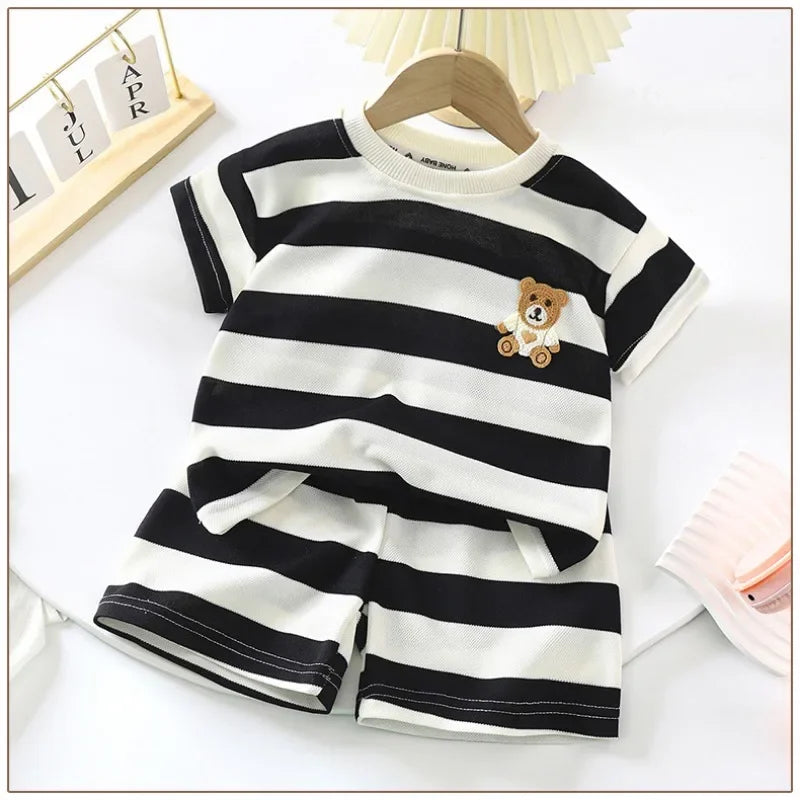 Conjunto de camiseta y shorts a rayas para niños — Chándal de verano unisex para niños y niñas de 4 a 6 años