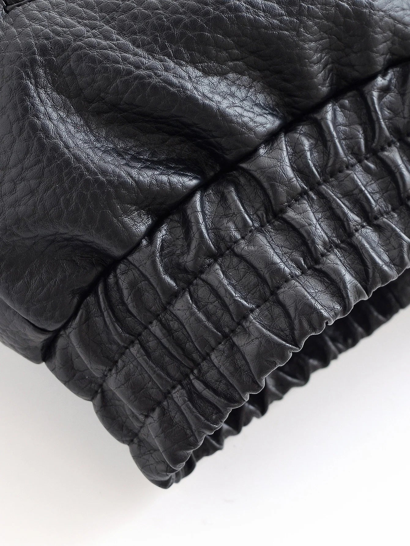Chaqueta de polipiel con cremallera para mujer — Estilo informal urbano